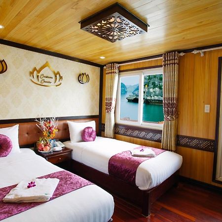 Cristina Diamond Cruise Hotel Ha Long Buitenkant foto