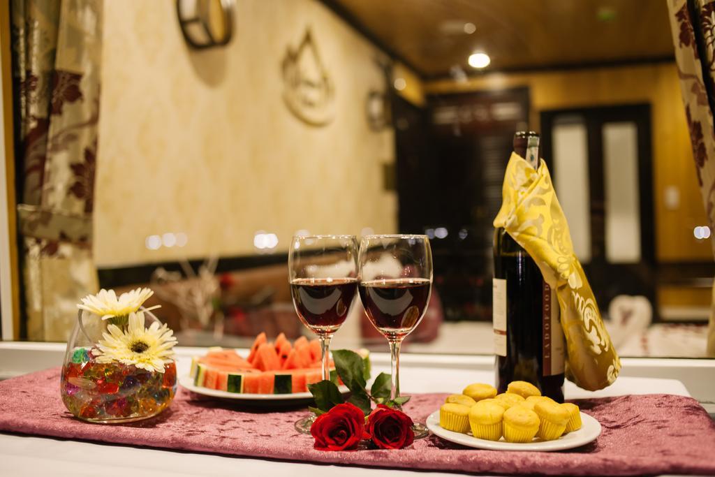 Cristina Diamond Cruise Hotel Ha Long Buitenkant foto